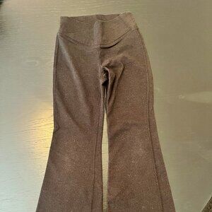 NWOT - Old Navy Girls Yoga Pants – Size S (6-7) – Flared Bottoms